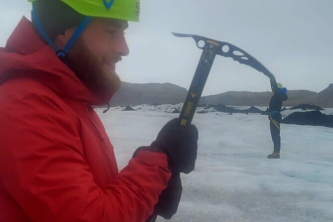 Glacier Hike Experience on Sólheimajökull - Meet on location - What to wear for 2.5 hours outside (and how to avoid a miserable hike)