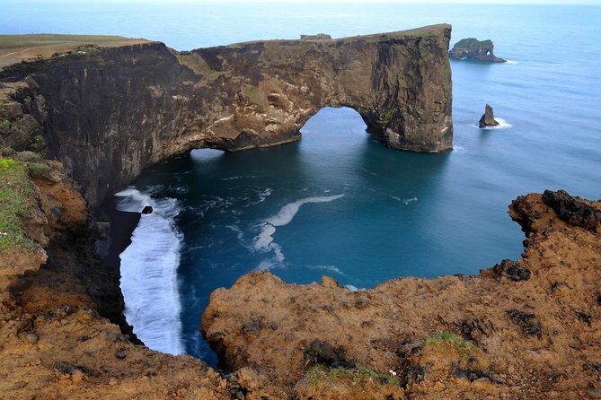 Glacier Lagoon, Diamond Beach, Black Sand Beaches and Waterfalls - Skógafoss: walk up close to a 60+ meter waterfall