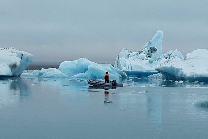 Glacier Lagoon Private Tour with Private Zodiac boat ride on the Iceberg Lagoon - Seljalandsfoss first: a waterfall you can actually walk behind