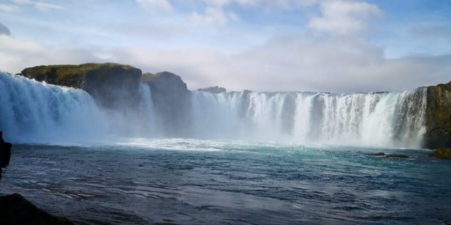 Godafoss Express Classy Round Trip Multiple Drop Off Choice - The Goðafoss waterfall stop: timed for views, not wandering