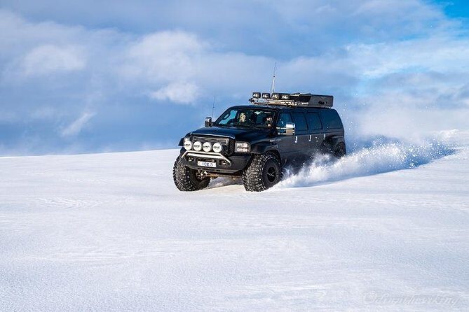 Golden Circle and Glacier Super Jeep Adventure - Geysir Hot Spring Area: The Strokkur Show Runs on a Pattern