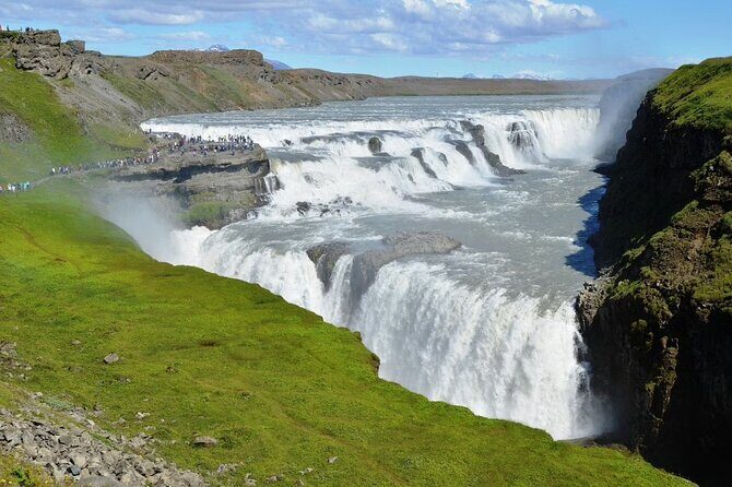 Golden Circle and Sky Lagoon Full-Day Tour - Geysir Geothermal Area and Strokkur: When the Eruptions Line Up