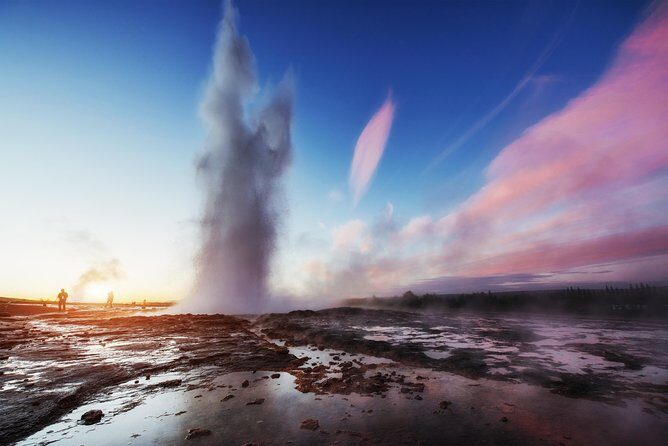 Golden Circle and the Secret Lagoon from Reykjavik - Bus comfort, audio guide, and what to pack for day-trip weather