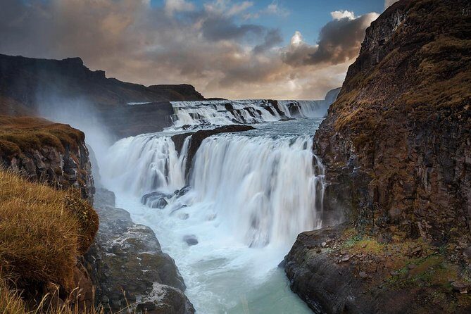 Golden Circle Classic in Small group - Also for cruises - Reykjavík pickup that actually saves your morning