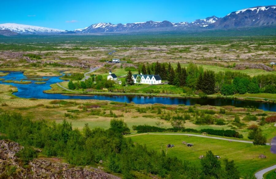 Golden Circle & Lunch at Fridheimar Tomato Farm- with photos - Þingvellir National Park: walking between the North American and Eurasian plates
