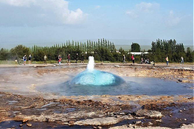 Golden Circle Private Day Tour - up to 9 passengers - Golden Circle with a small group: more control, less chaos