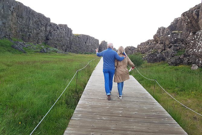 Golden Circle Private Day Tour - up to 9 passengers - Geysir (Haukadalur) and Strokkur: short stop, big payoff