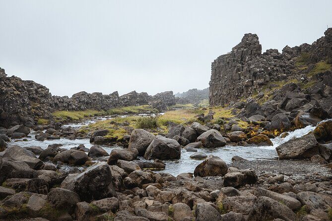 Golden Circle | Private Tour | PRO Photo Package - Stop 3: Geysir and the eruption-watch game