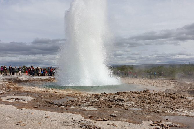 Golden Circle - Puffin Travel Private tour - Stop 2: The Geysir geothermal area and what makes a geyser erupt