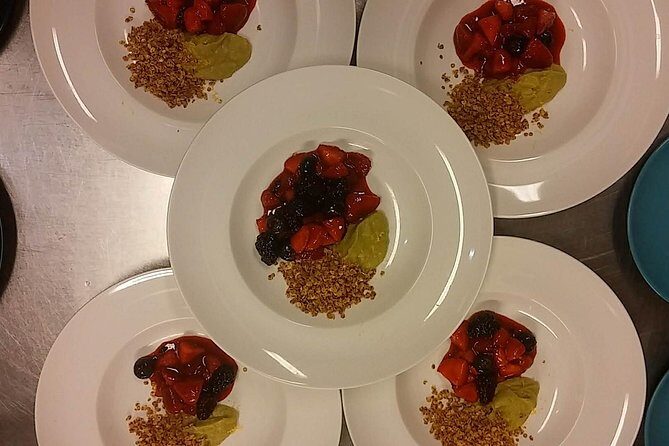 Hire a Private Chef - A Private Group Experience With a Minimum of 8