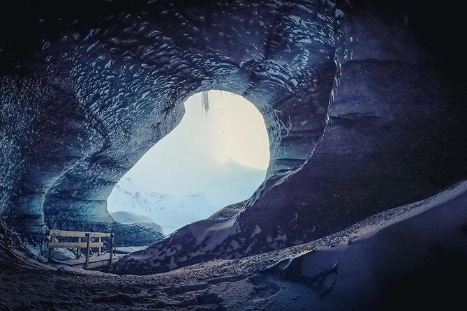 Ice Cave at Katla Volcano - Guide quality: when the geology talk actually makes the ice make sense