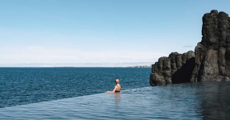 Iceland: Silfra Snorkeling Tour and Sky Lagoon Spa Combo - Meeting point at Thingvellir: easy instructions, tight timing