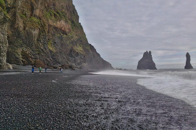 Iceland's south coast G spots - Seljalandsfoss: Walk Behind the 60-Meter Falls