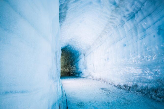 Into the Glacier: Langjökull Ice Cave Day Tour from Reykjavík - Sturlureykir Horse Farm: The Surprise Breather in the Middle of the Cold