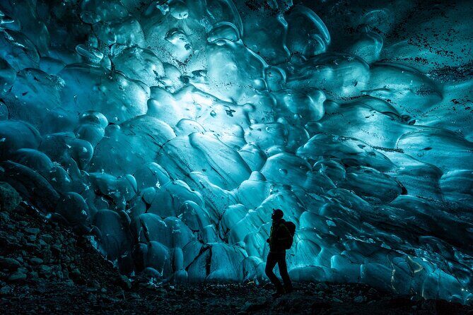 Jökulsárlón: Blue Ice Cave and a Long Glacier Hike - Weather reality in south-east Iceland: plan for change