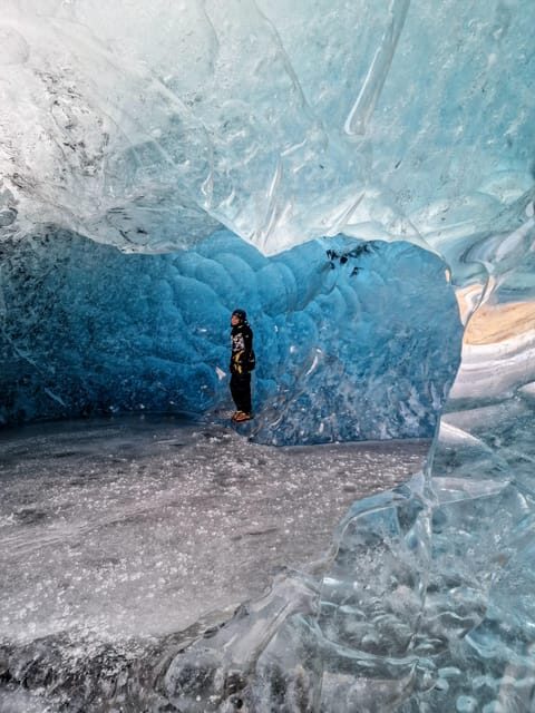 Jökulsárlón: Blue Ice Cave Tour and Glacier Walk - Key things to know before you go