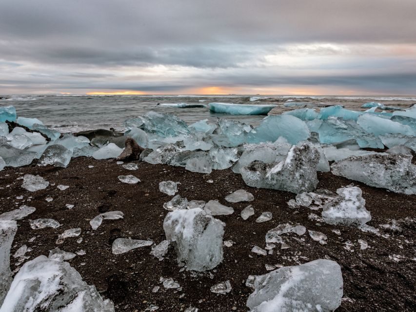 Jökulsárlón Floating Glacier & Diamond Beach Day Tour - Diamond Beach: black sand, crystal ice, and easy photo time