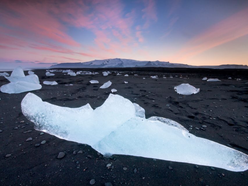 Jökulsárlón Floating Glacier & Diamond Beach Day Tour - The boat cruise at Jökulsárlón: why it’s worth the extra time