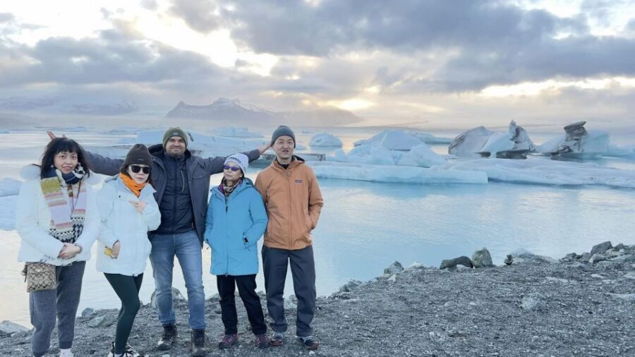 Jökulsárlón Floating Glacier & Diamond Beach Day Tour - Timing and day flow: how to manage expectations