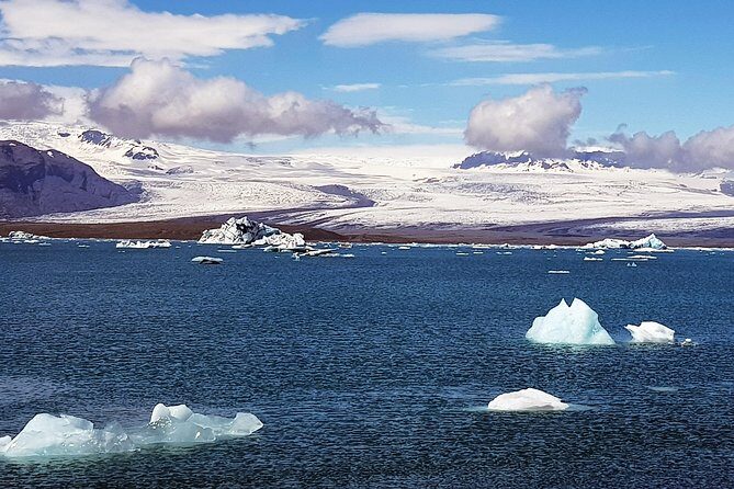 Jökulsarlón Glacier Lagoon Tour - Pickup, meeting point, and the “private group” reality