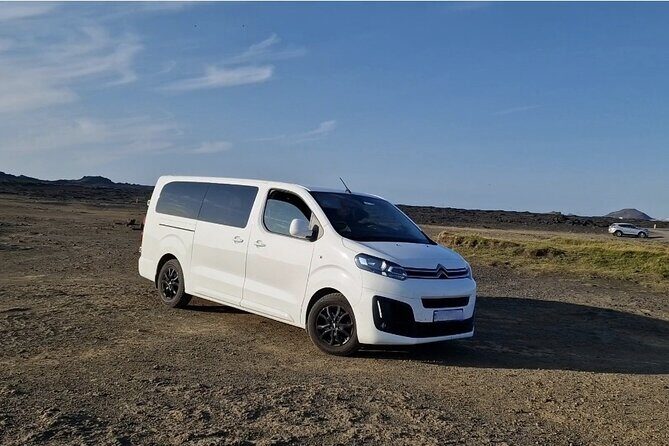 Keflavik Airport Private Transfer Round Trip - The Drive to Reykjavík: Expect 45–50 Minutes, With a Rush-Hour Caveat