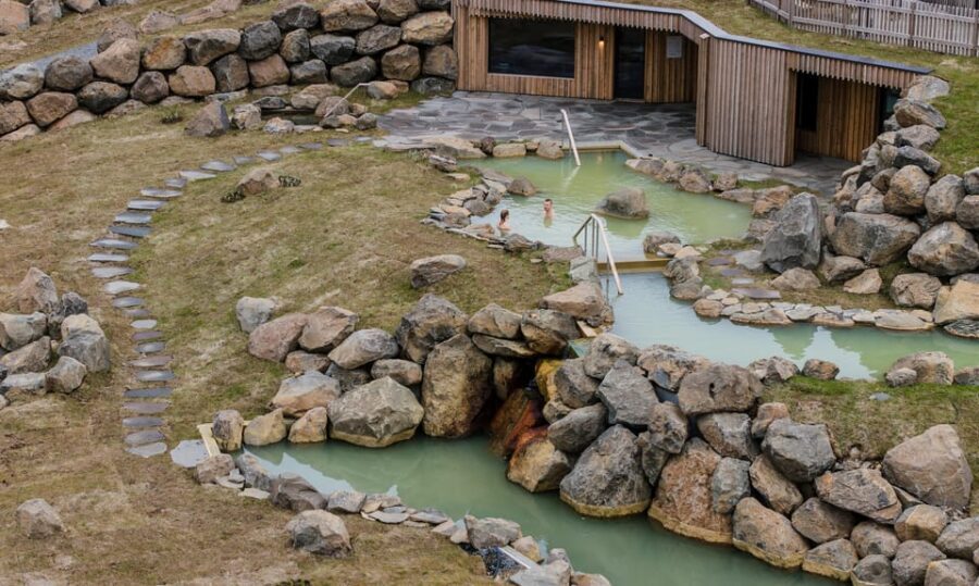 Kerlingarfjöll: Highland Baths Admission - Practical tips that improve the experience fast