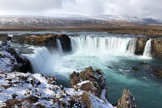 Lake Myvatn and Godafoss Waterfall for Cruise Ships from Husavik - A 5 to 6 Hour Cruise-Style Loop From Húsavík