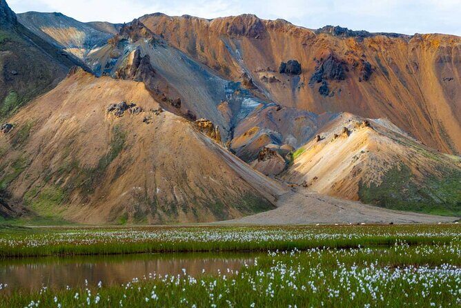 Landmannalaugar Hiking, Haifoss Waterfall and Hot Springs Tour - Guides and the difference good pacing makes