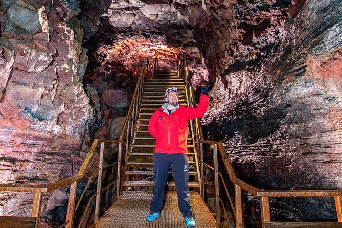Lava Caving Experience - Safety gear and clothing: what to wear so the hour feels easy