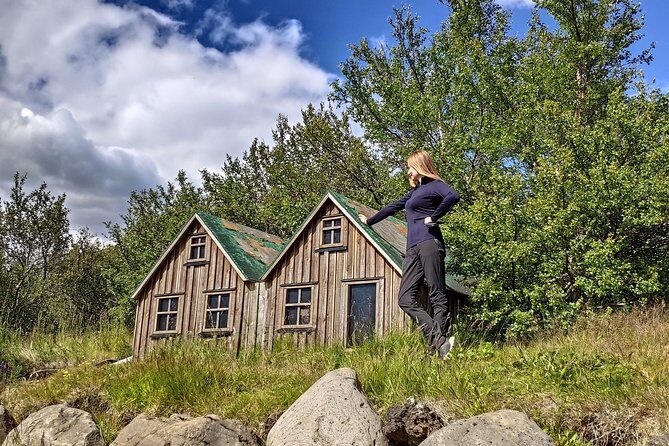 Lava Waterfalls, Sagas & Unique Canyon Baths - Small Group Tour - Husafell Turf Houses and Elf-Hut Curiosity