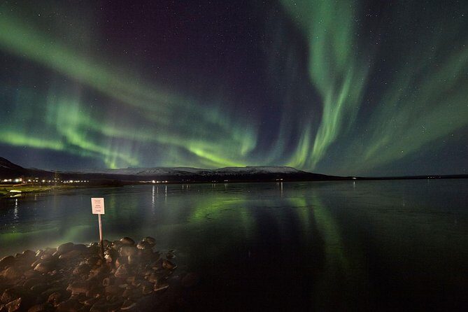 Northern Lights & Geothermal Baths Adventure - Stop 2 at Laugarvatn Fontana: Outdoor Pools, Lake Views, and the Gufan