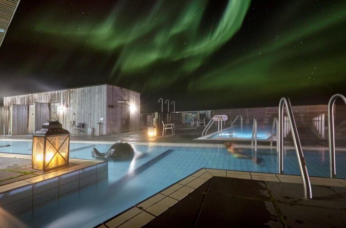 Northern Lights & Geothermal Baths Adventure - The Ride Out: Air-Conditioned Comfort and Geology Talk on the Way