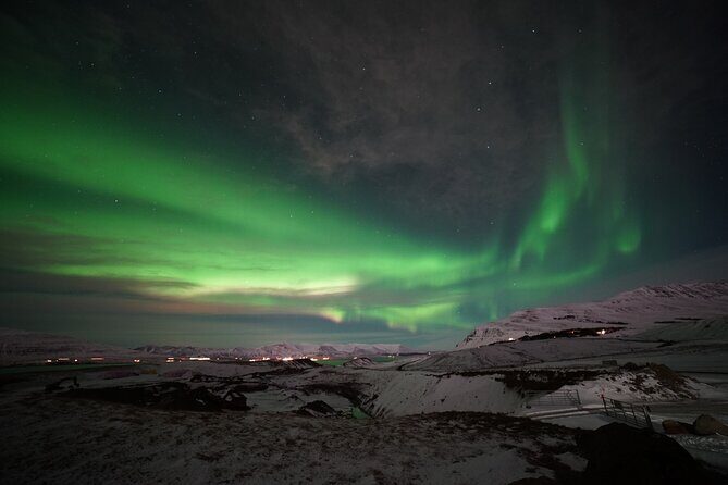 Northern Lights In luxury off-road SUV with Photos and Treats - The timing reality: 9:00 pm start and how long to expect
