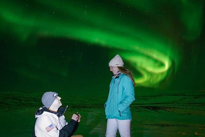 Northern Lights Private Guided Tour With Professional Photos - Your ride: air-conditioned comfort and easy pickup in Reykjavik