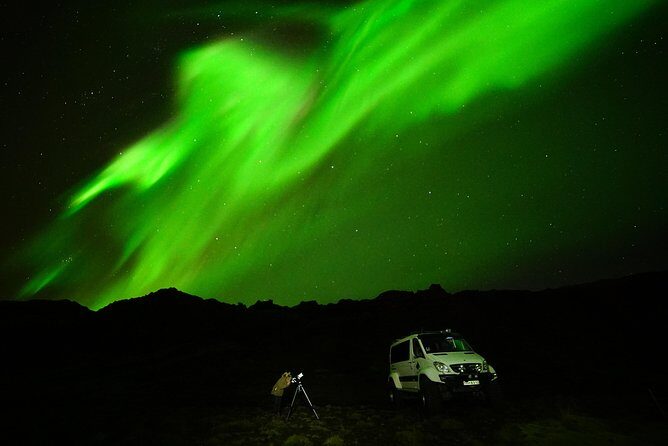 Northern Lights Tour from Reykjavik in a Super Jeep - Stop 1 (Reykjavik): the moment you’re no longer trapped in the city