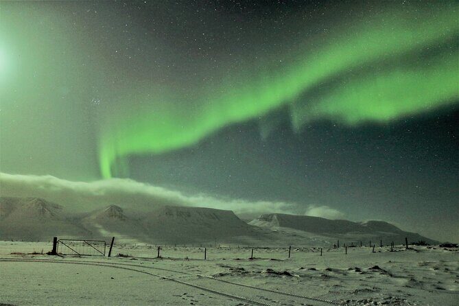 Photography tour - Northern light Hunting from Akureyri - Northern Lights in the Eyjafjörður area: why this setup works