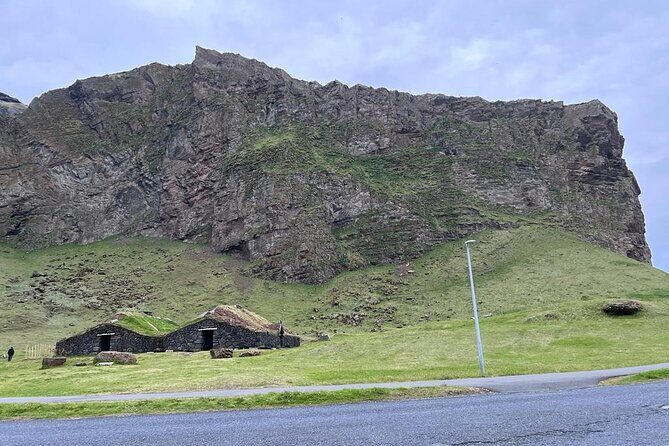 PRIVATE 2-Hours Tour - Westman Islands with a local in a BMW X5 - Inside the BMW X5: comfort rules that keep things simple