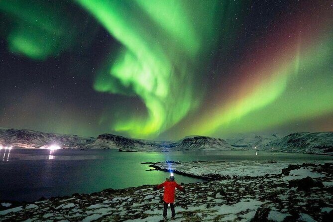 Private Aurora Hunt with Photos in Super Defender - Key points that matter for your aurora night