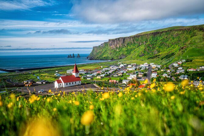 Private Classic South Coast Tour - Skógafoss: the waterfall with the hike start built in