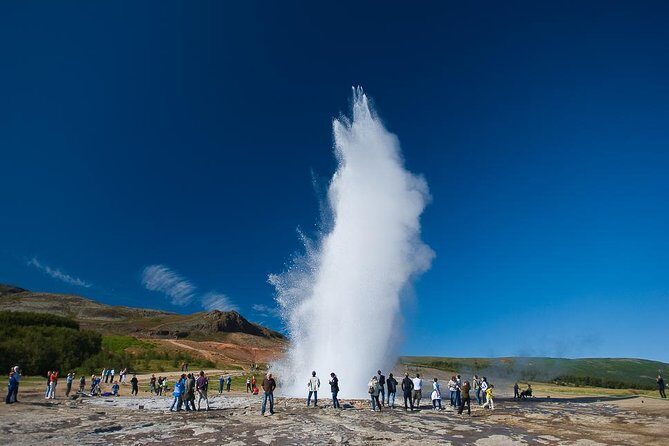 Private Golden Circle Classic Tour from Reykjavik - Thingvellir National Park: where the plates pull apart