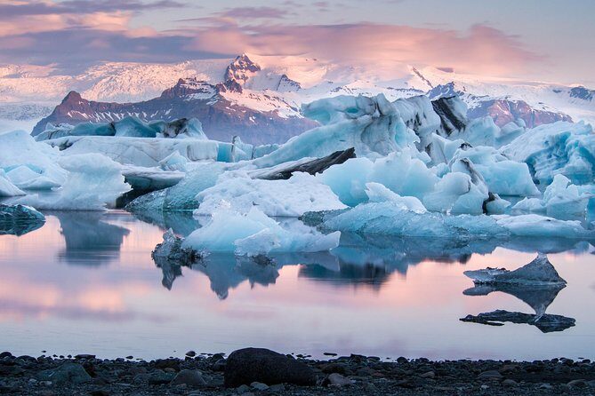 Private Jeep Tour - Glacier Lagoon and Diamond Beach - Skógafoss Up Close: Time for Stairs and Above-Water Views