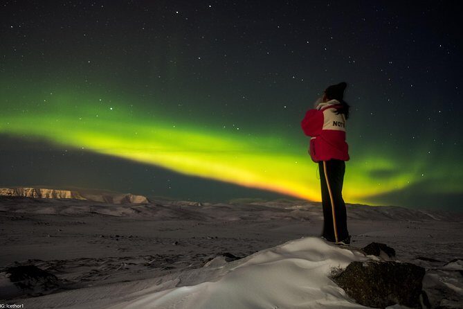 Private Northern lights with photographs - Getting picked up in Reykjavík without the headache