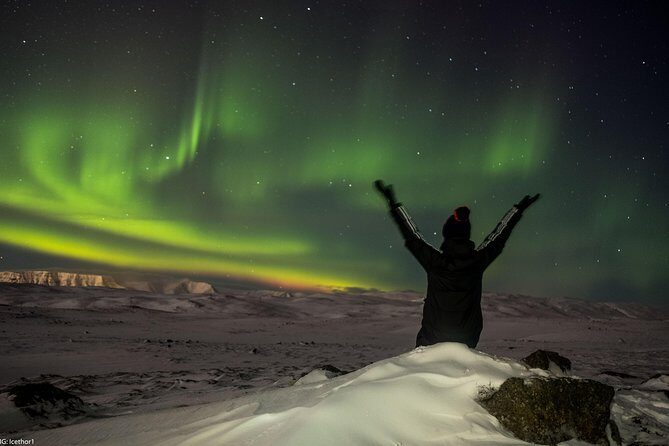 Private Northern lights with photographs - How the tour handles low-visibility nights