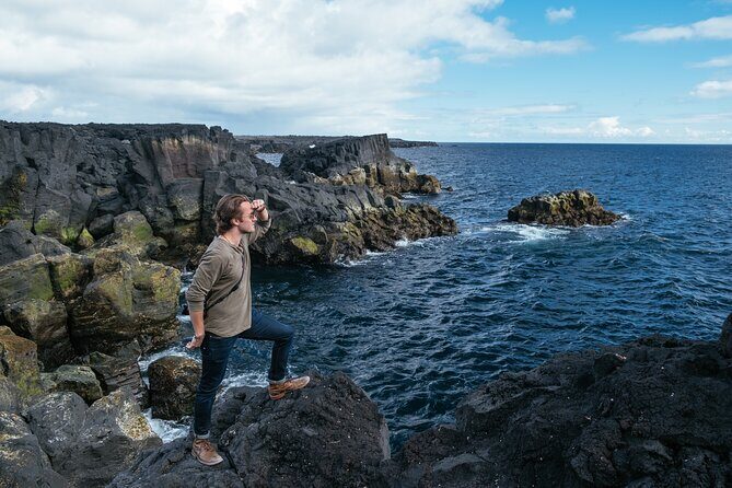 Private Secret Spots of Iceland Full day Tour with Photography by Luke - Valahnukamol cliff views: short stop, big ocean energy