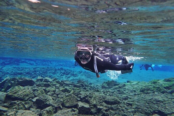 Private Silfra Snorkel Tour - The 4-hour flow: from park parking to hot cocoa