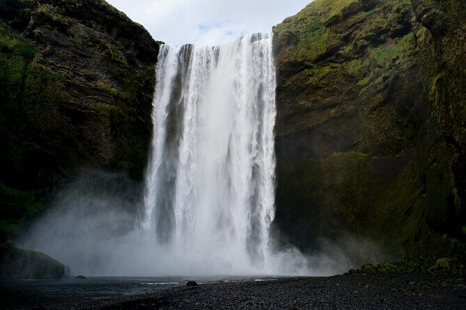 Private South Coast tour in Iceland - Sólheimajökull glacier: short access, big atmosphere