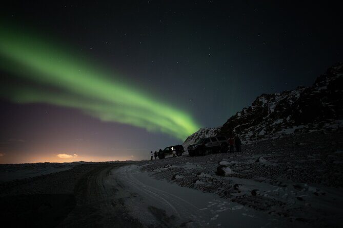 Private tour / Aurora Hunt - Northern Lights Super Jeep Tour - Value Check: $2,065.81 per group and what you’re really paying for
