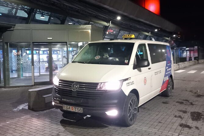 Private Transfer from Reykjavik/surrounding to Keflavik Airport - Private Door-to-Door to KEF: What Makes It Feel Personal