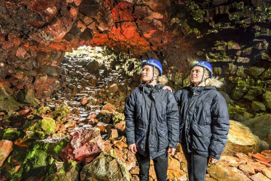 Raufarhólshellir Lava Tunnel: Underground Expedition - The pitch-black moment: what to expect when they turn off the lights