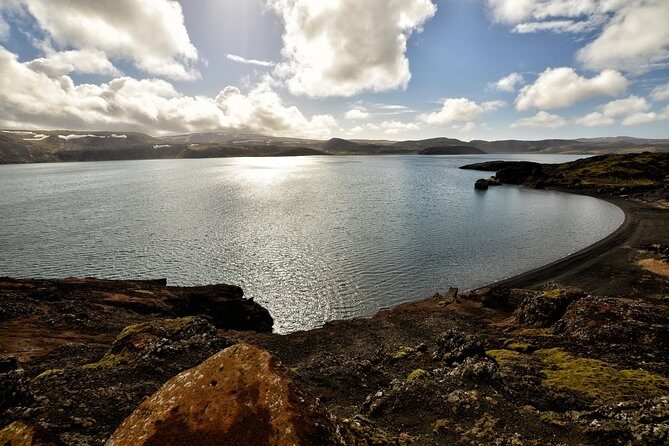 Reykjanes Geopark Small-Group Tour with Airport Transfer - Stop 4: Gunnuhver Mud Pools and the Ghost Story Add-On